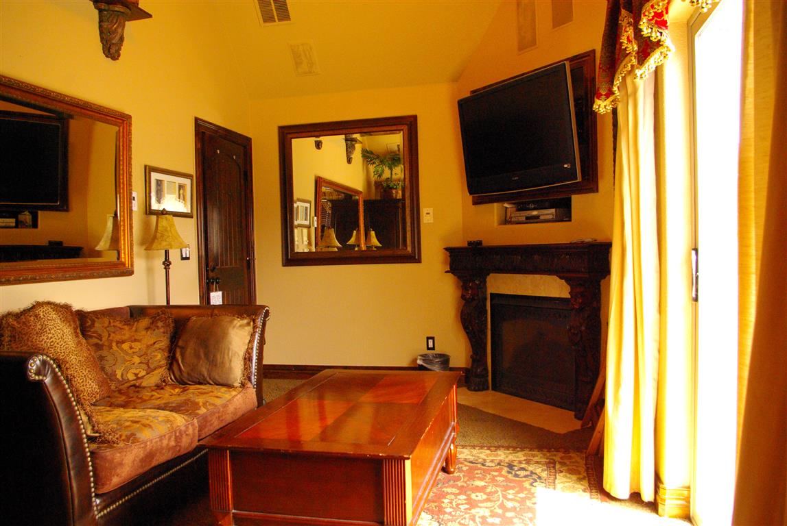 suite with private hot tub